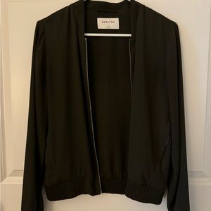 Aritzia bomber in Army Green - size s